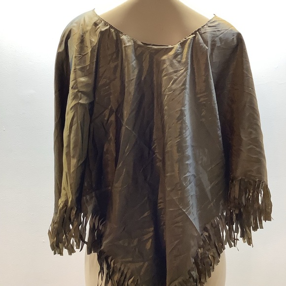 Zuliana Iridescent Fringe Trim Top One Size New With Tags Dark - Picture 4 of 4